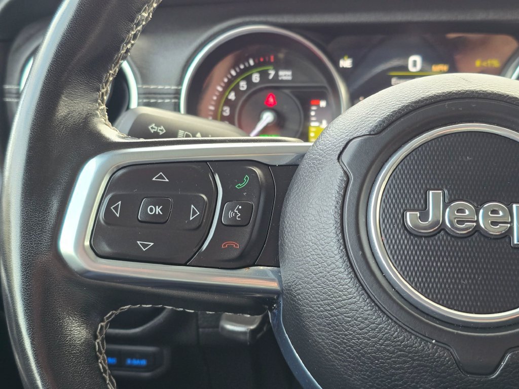 Used 2022 Jeep Wrangler Unlimited Sahara w/ Cold Weather Group AWD/4WD image 26