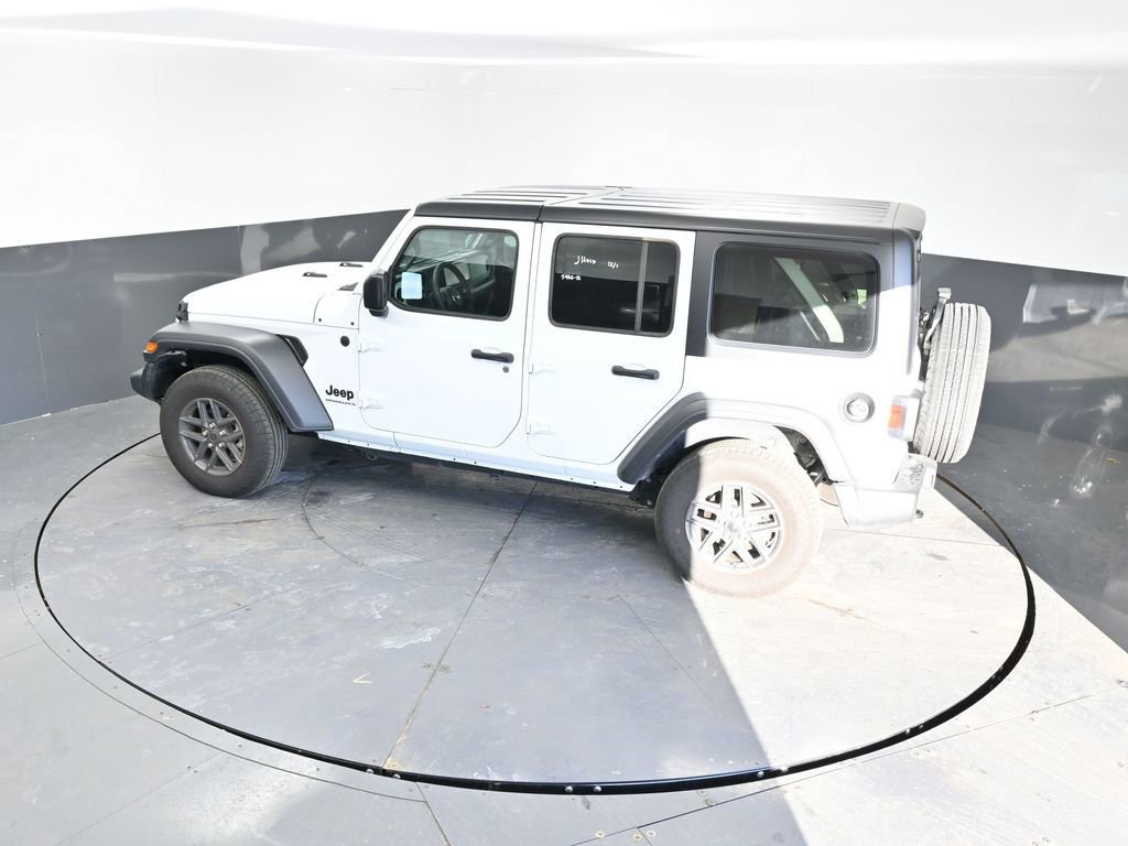 Used 2025 Jeep Wrangler Sport S image 20