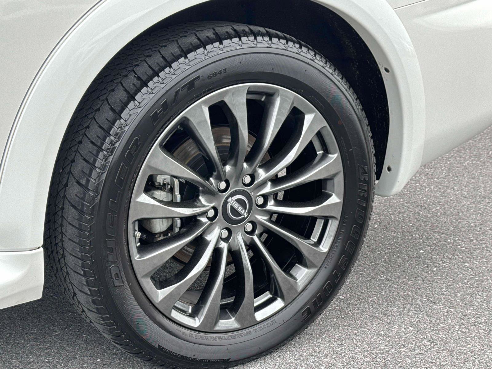 Used 2024 Nissan Armada Platinum w/ Captain's Chairs Package image 29