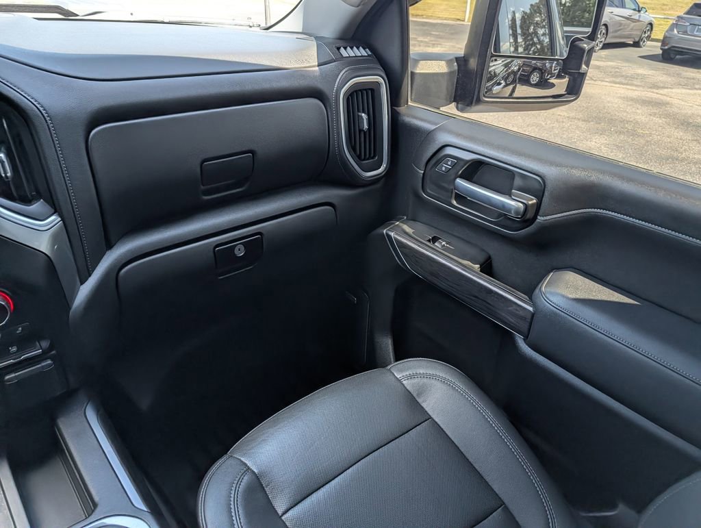 Used 2021 Chevrolet Silverado 2500 LTZ w/ LTZ Plus Package AWD/4WD image 17