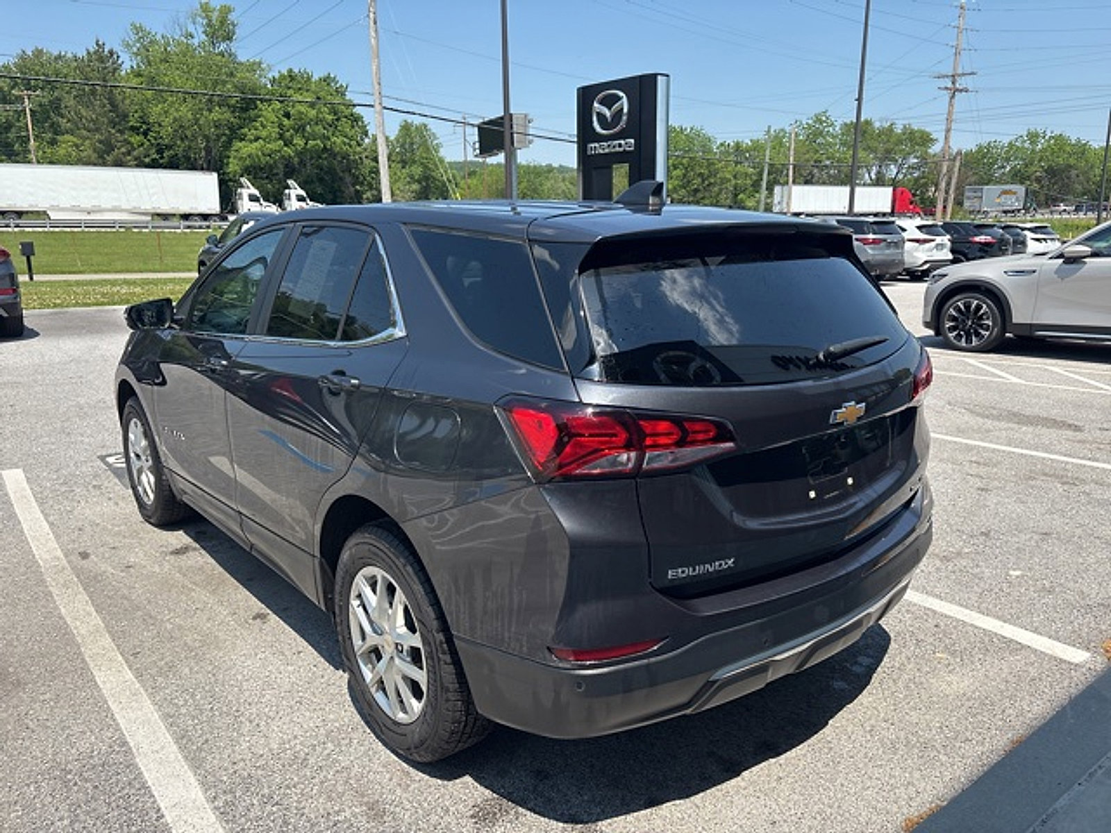 Used 2022 Chevrolet Equinox LT AWD/4WD image 8