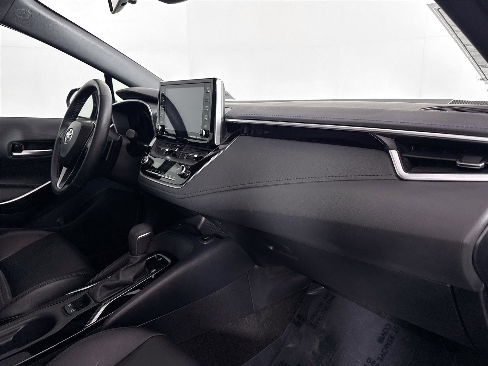 Certified 2021 Toyota Corolla XSE image 40