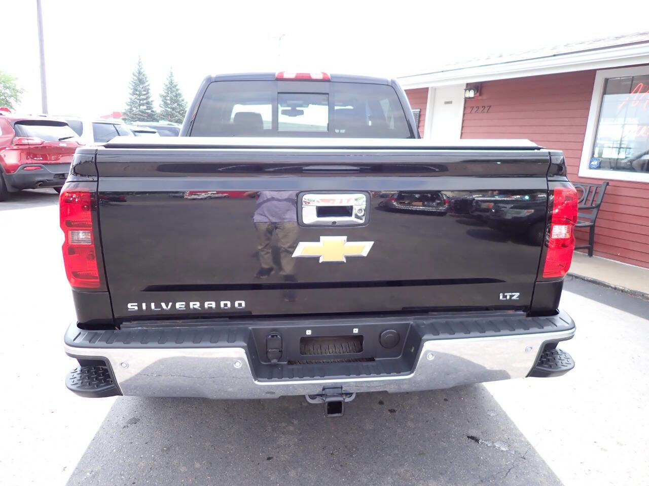 Used 2014 Chevrolet Silverado 1500 LTZ Z71 w/ LTZ Plus Package AWD/4WD image 5