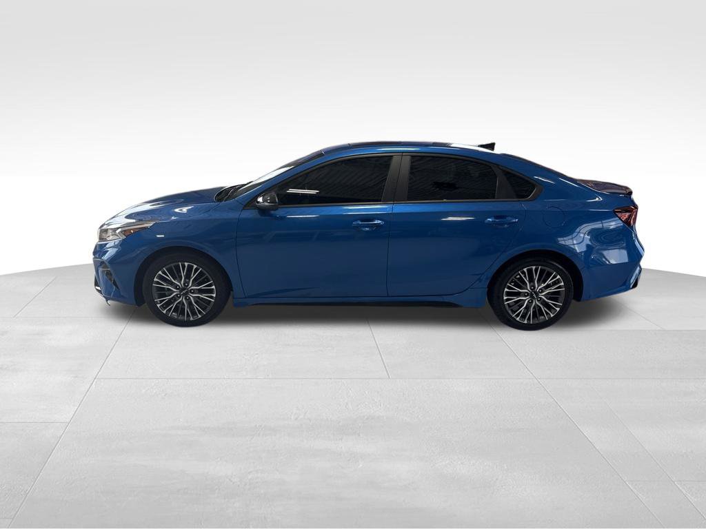 Used 2022 Kia Forte GT-Line w/ GT-Line Premium Package FWD image 2