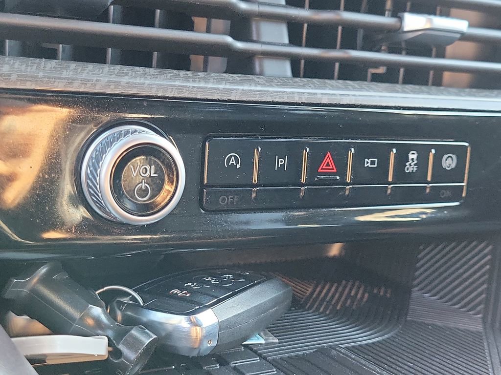 Used 2025 Ford Explorer Platinum image 26