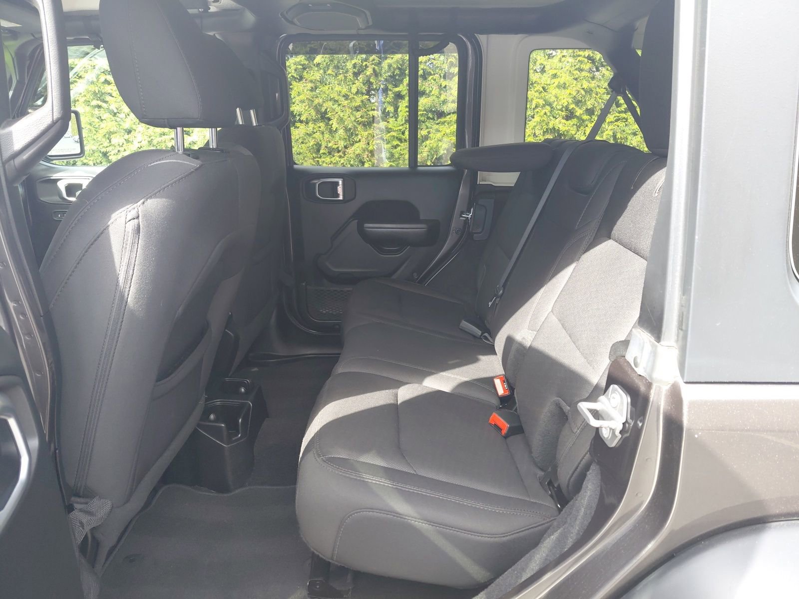 Used 2019 Jeep Wrangler Unlimited Sport S image 15