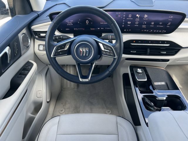 Used 2025 Buick Enclave Avenir image 12
