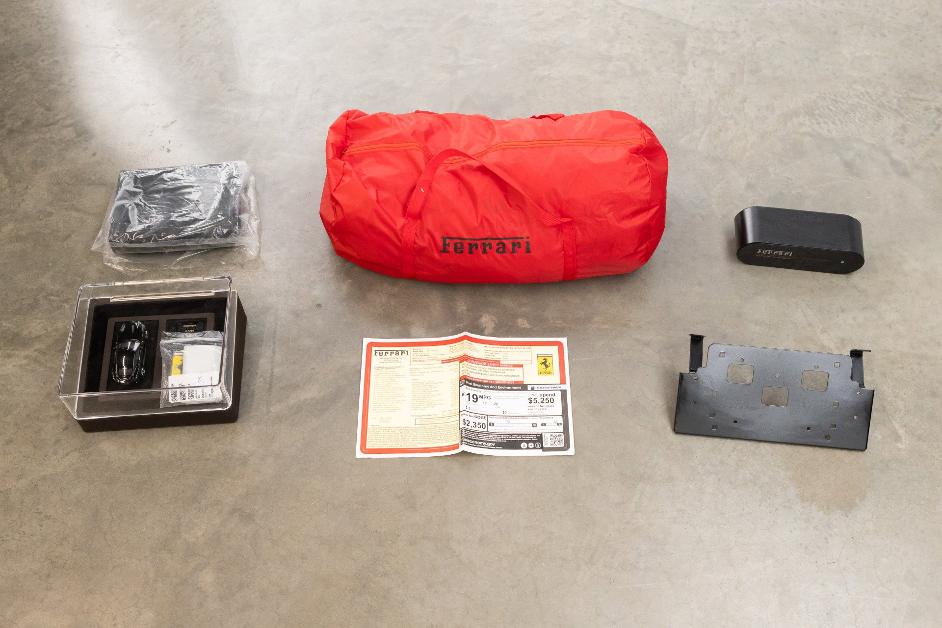 Certified 2022 Ferrari Roma RWD image 93