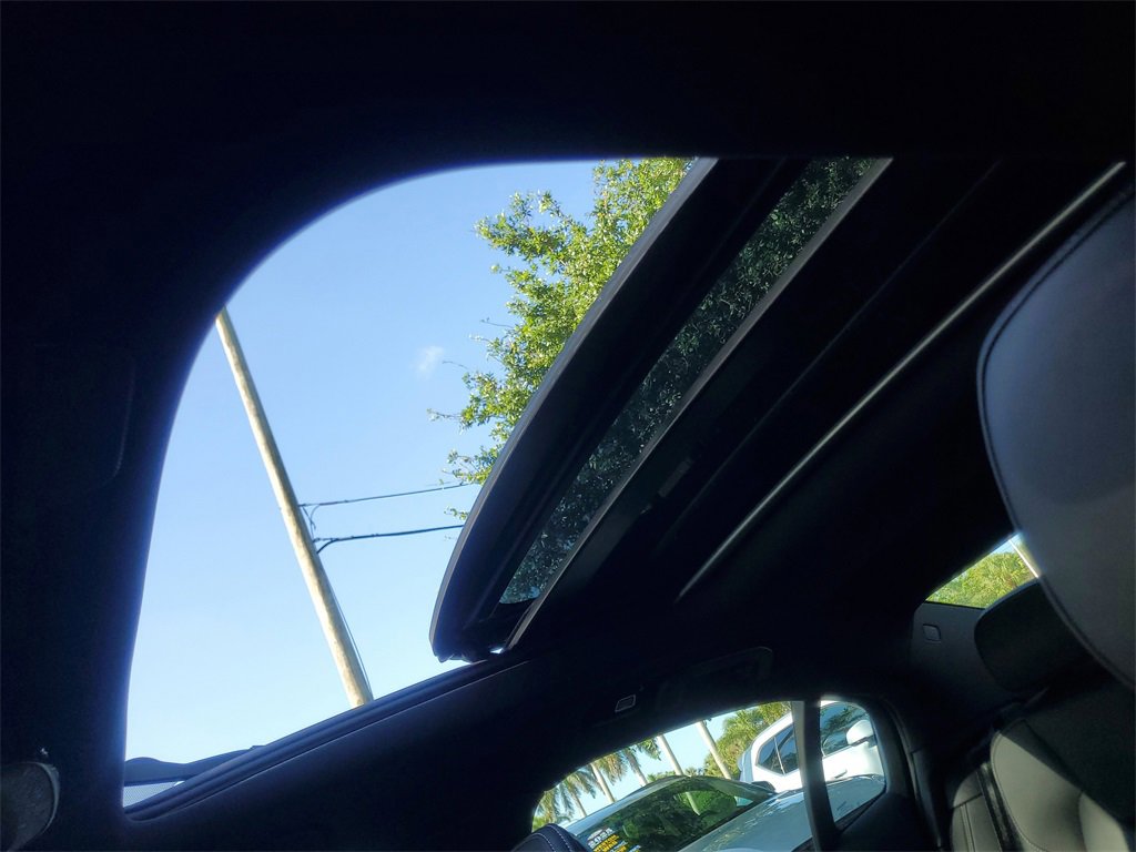 Certified 2025 Volvo S60 T8 Ultra image 18