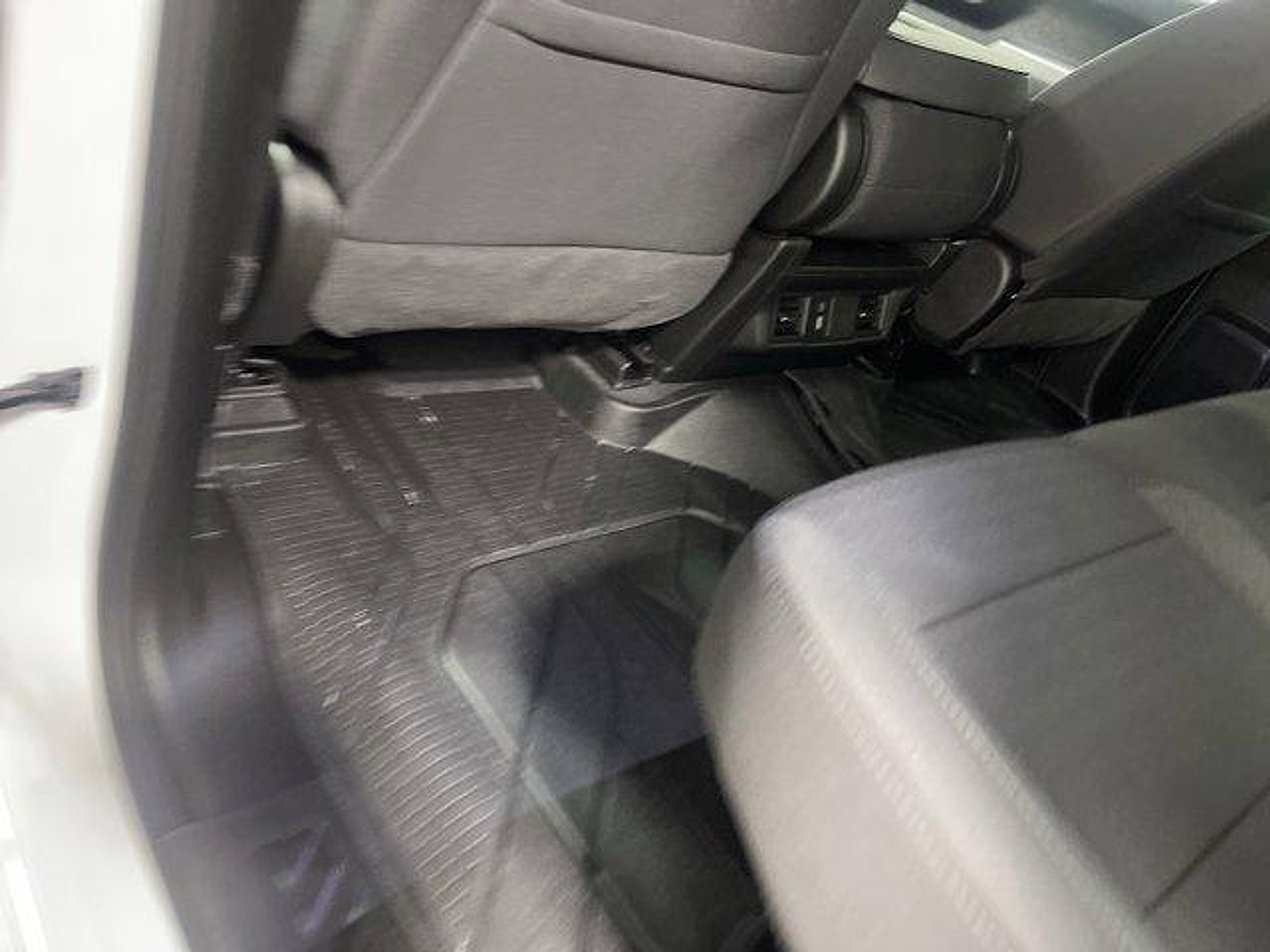 Used 2024 Chevrolet Silverado 2500 Custom w/ Custom Value Package AWD/4WD image 12