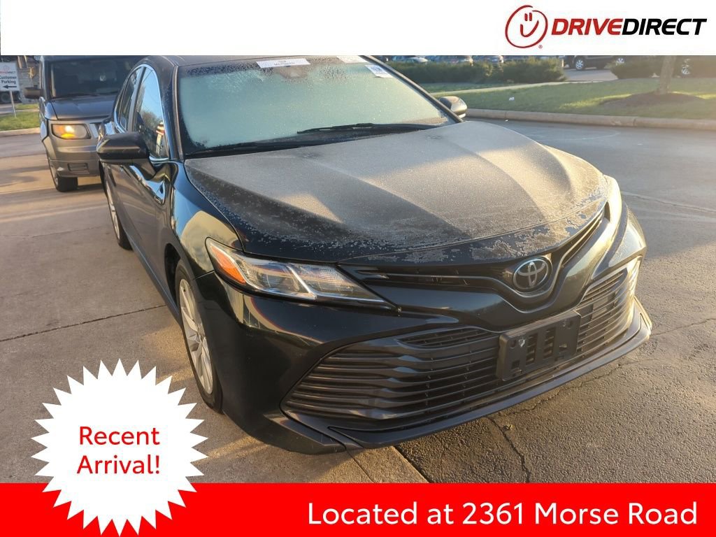 Used 2020 Toyota Camry LE image 1