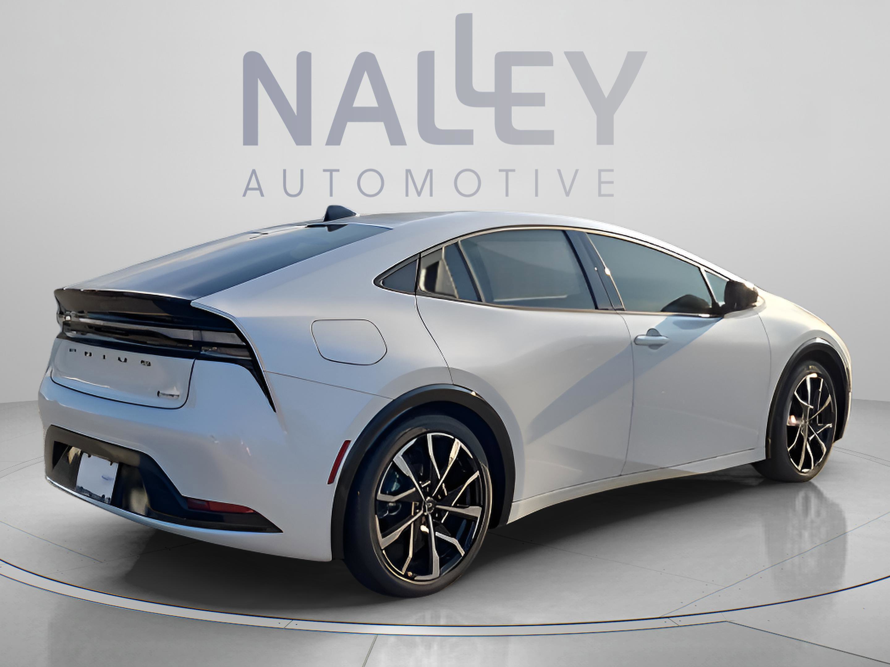 New 2026 Toyota Prius Plug-In Hybrid FWD image 5