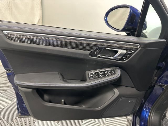 Used 2024 Porsche Macan GTS image 15