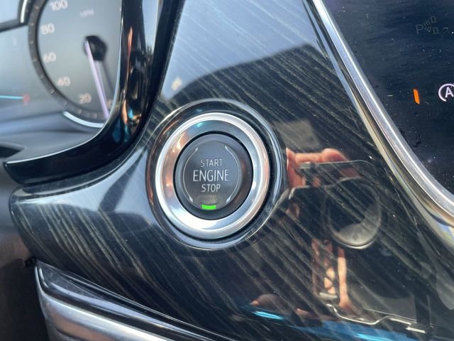 Used 2020 Cadillac XT6 Premium Luxury image 16