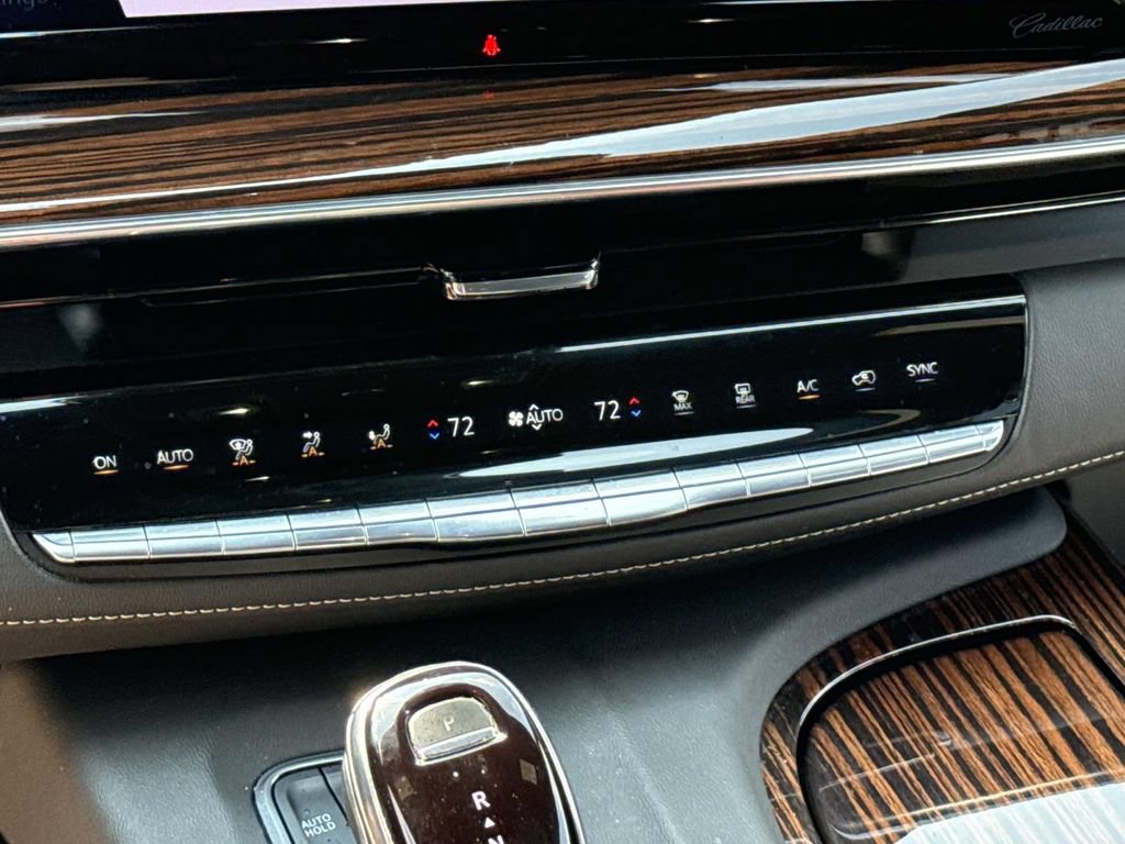 Used 2023 Cadillac Escalade ESV Luxury AWD/4WD image 34