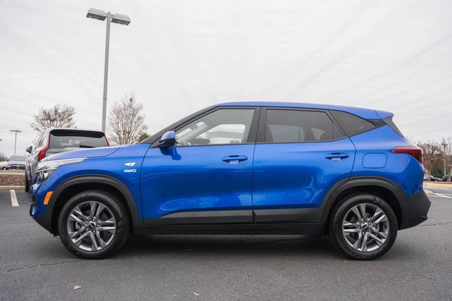 Used 2023 Kia Seltos LX image 4