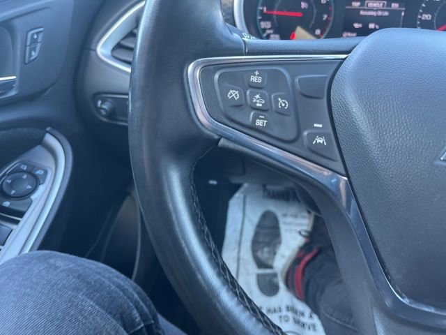 Used 2025 Chevrolet Malibu RS image 28