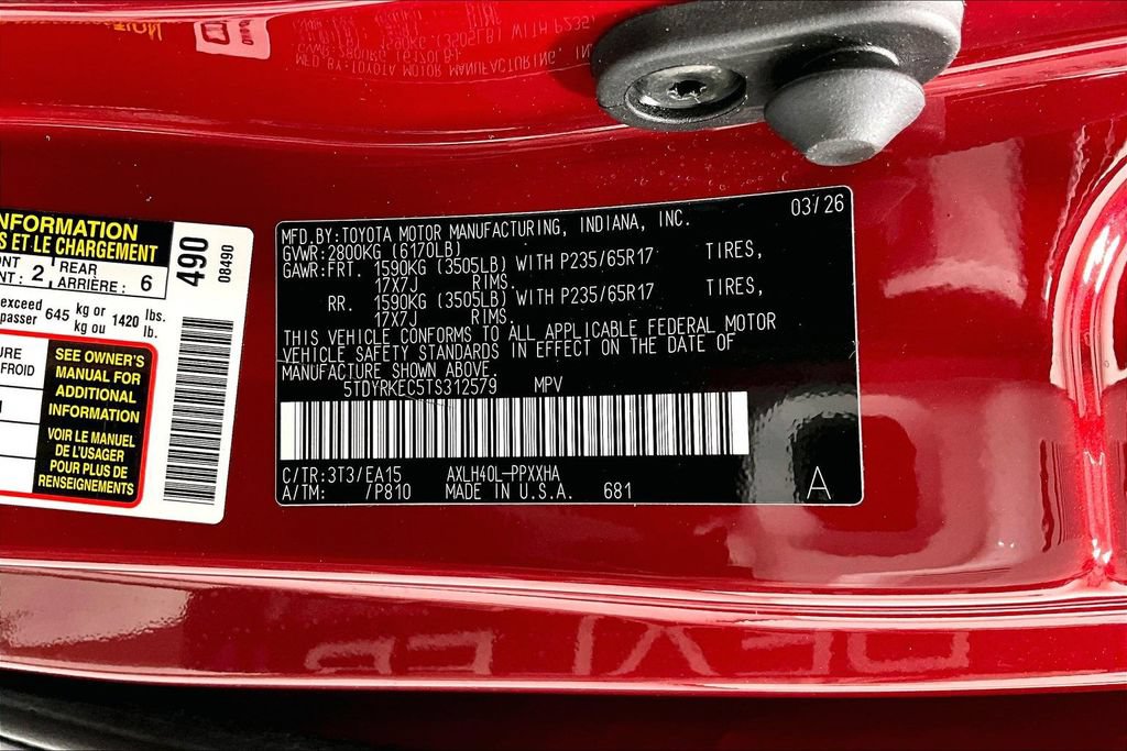 Used 2026 Toyota Sienna XLE FWD image 42