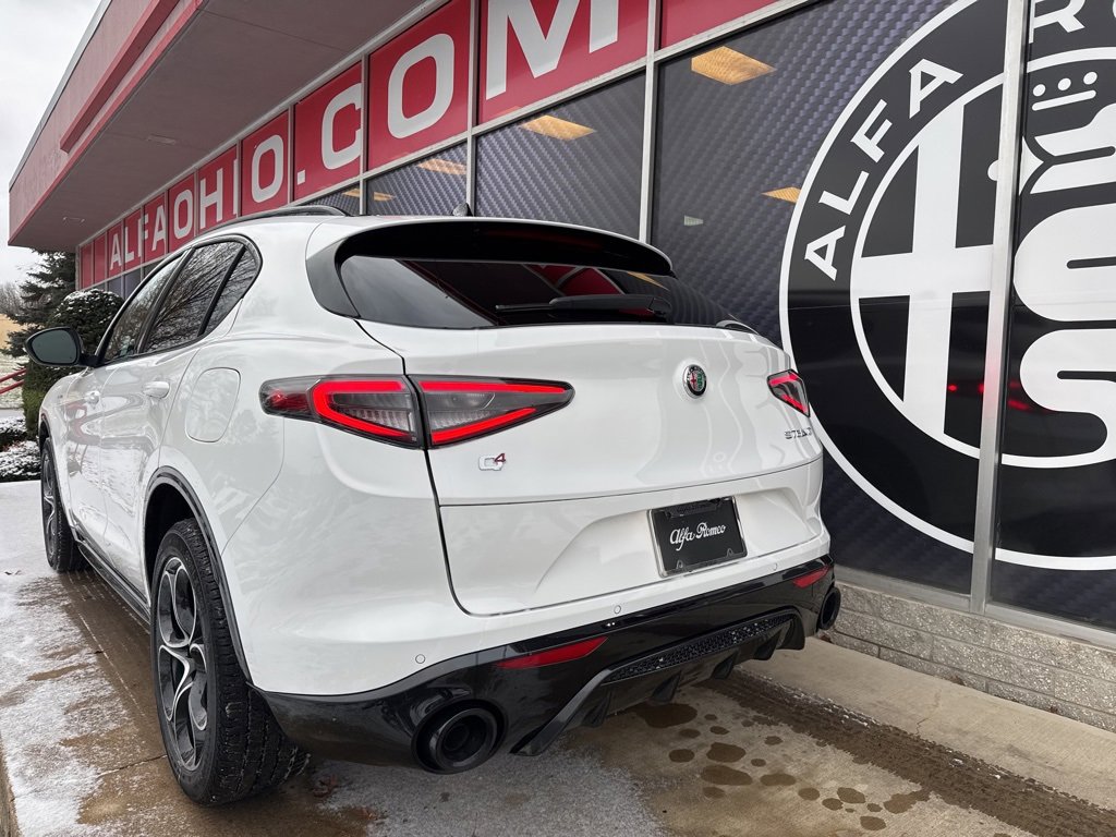 New 2025 Alfa Romeo Stelvio Sprint w/ Veloce Package image 8