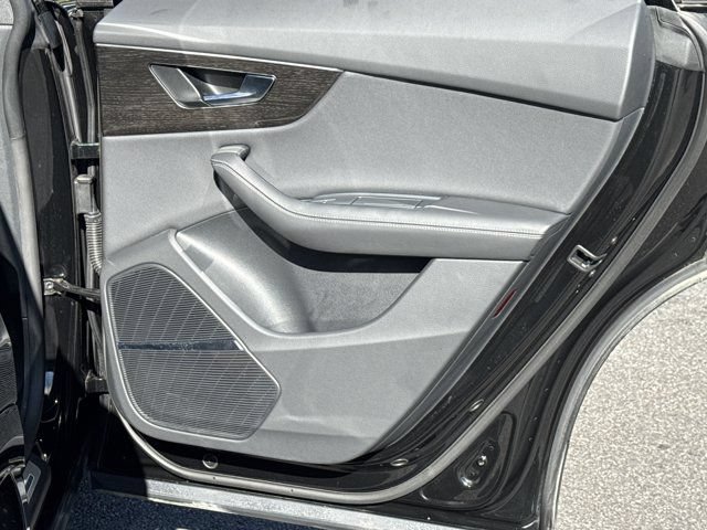 Used 2025 Audi Q8 Premium Plus AWD/4WD image 17