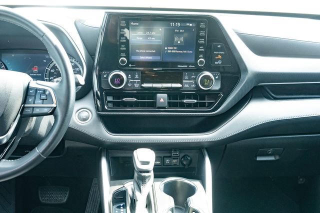 Used 2021 Toyota Highlander XSE FWD image 33