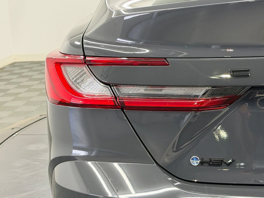 Used 2026 Toyota Camry XLE FWD image 13