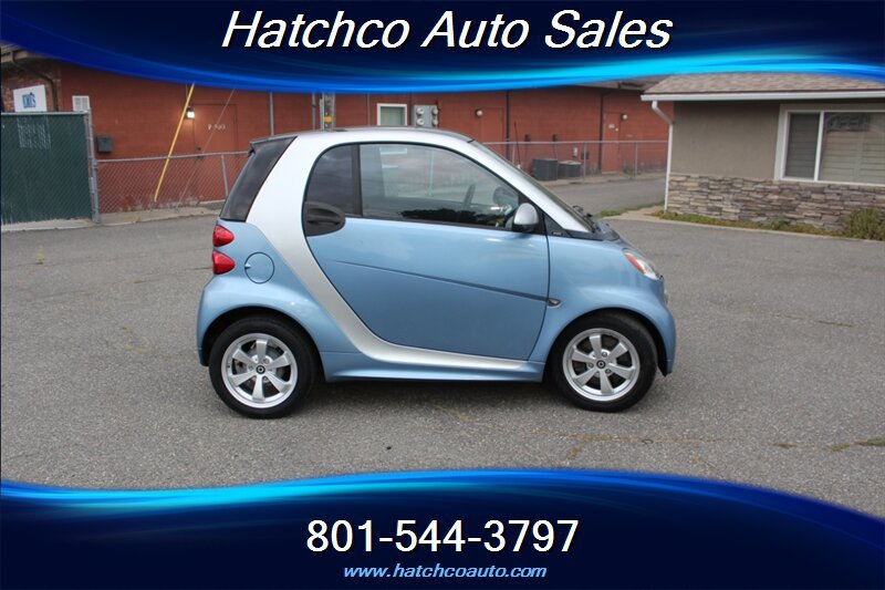 Used 2013 smart fortwo passion RWD image 6