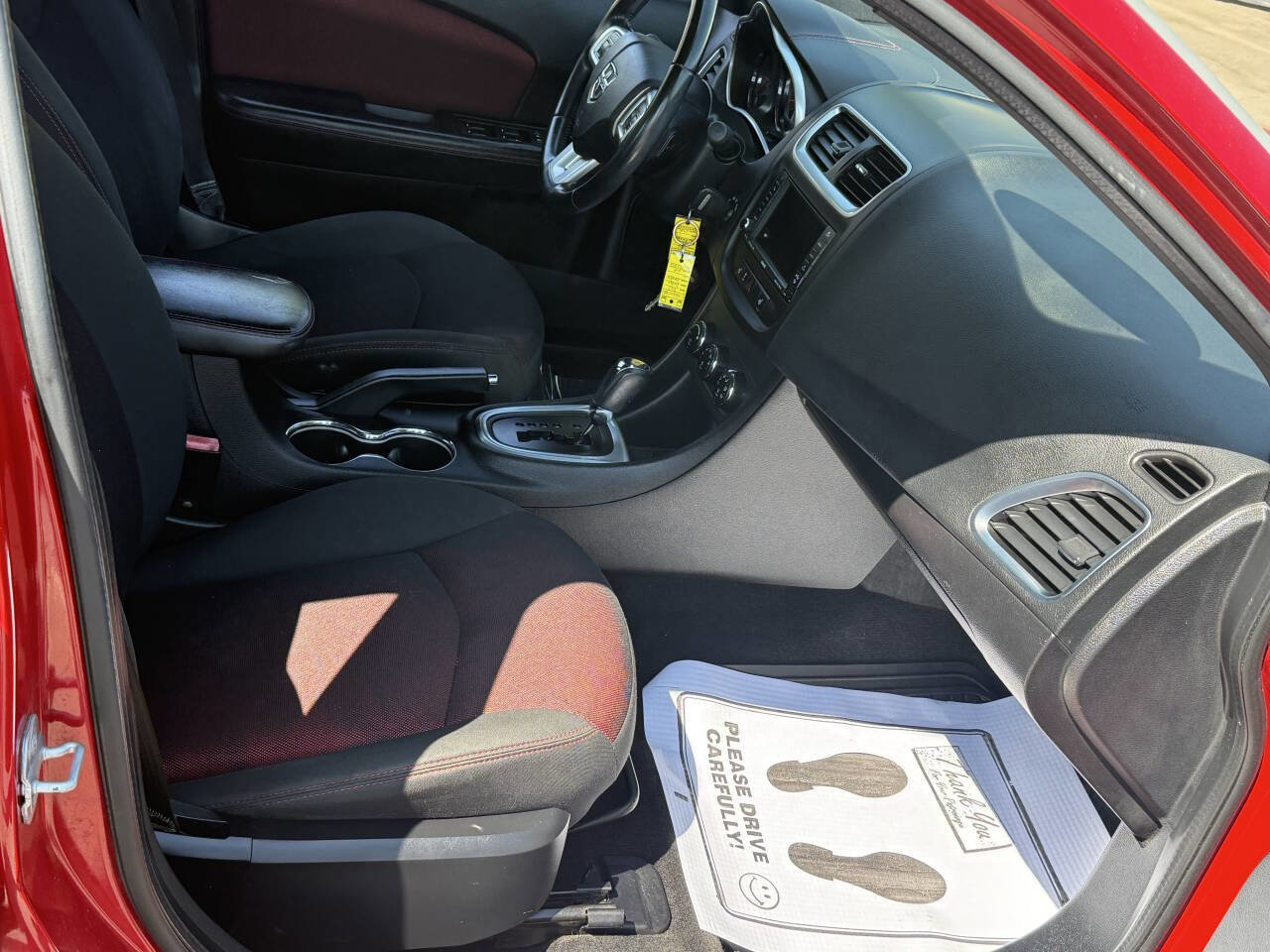 Used 2011 Dodge Avenger Heat FWD image 14