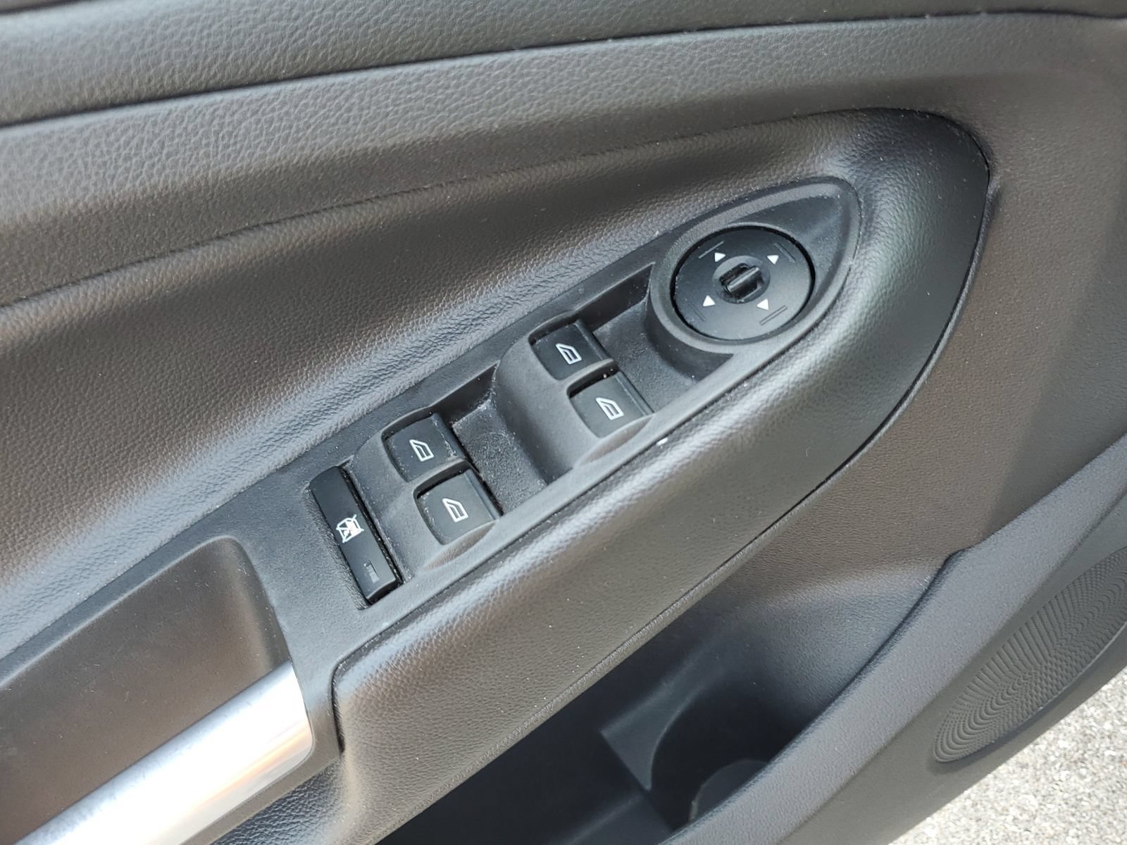Used 2014 Ford Escape SE w/ Equipment Group 201A FWD image 21