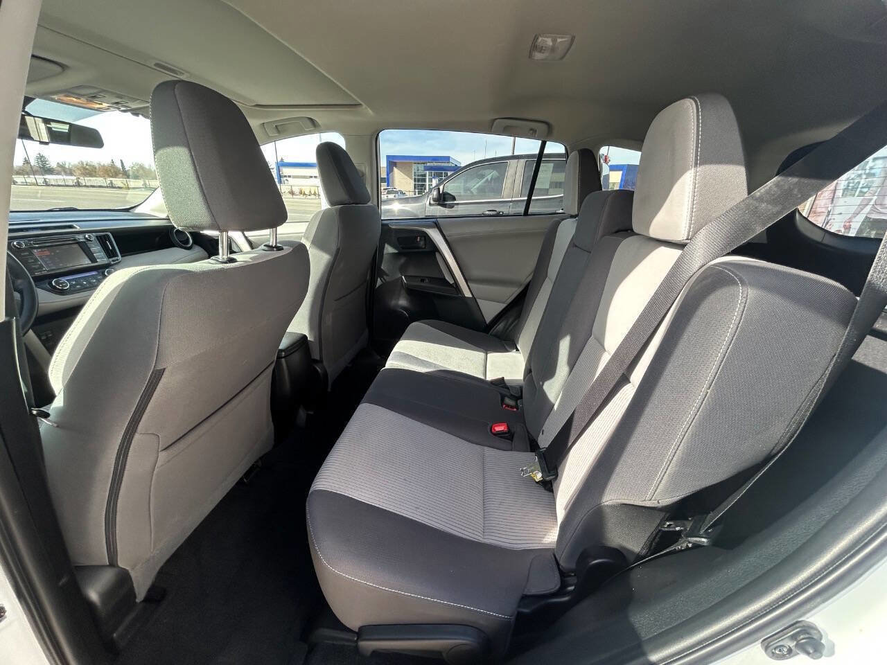 Used 2013 Toyota RAV4 XLE image 10