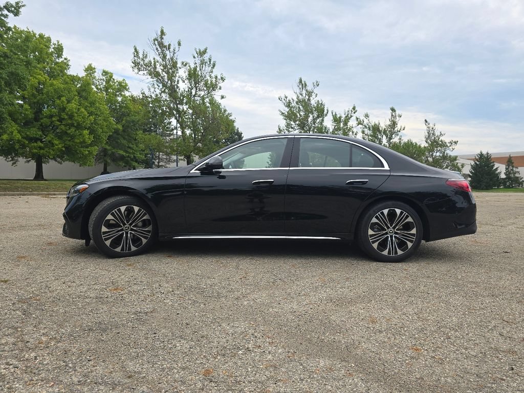 New 2027 Mercedes-Benz E 350 4MATIC Sedan image 14