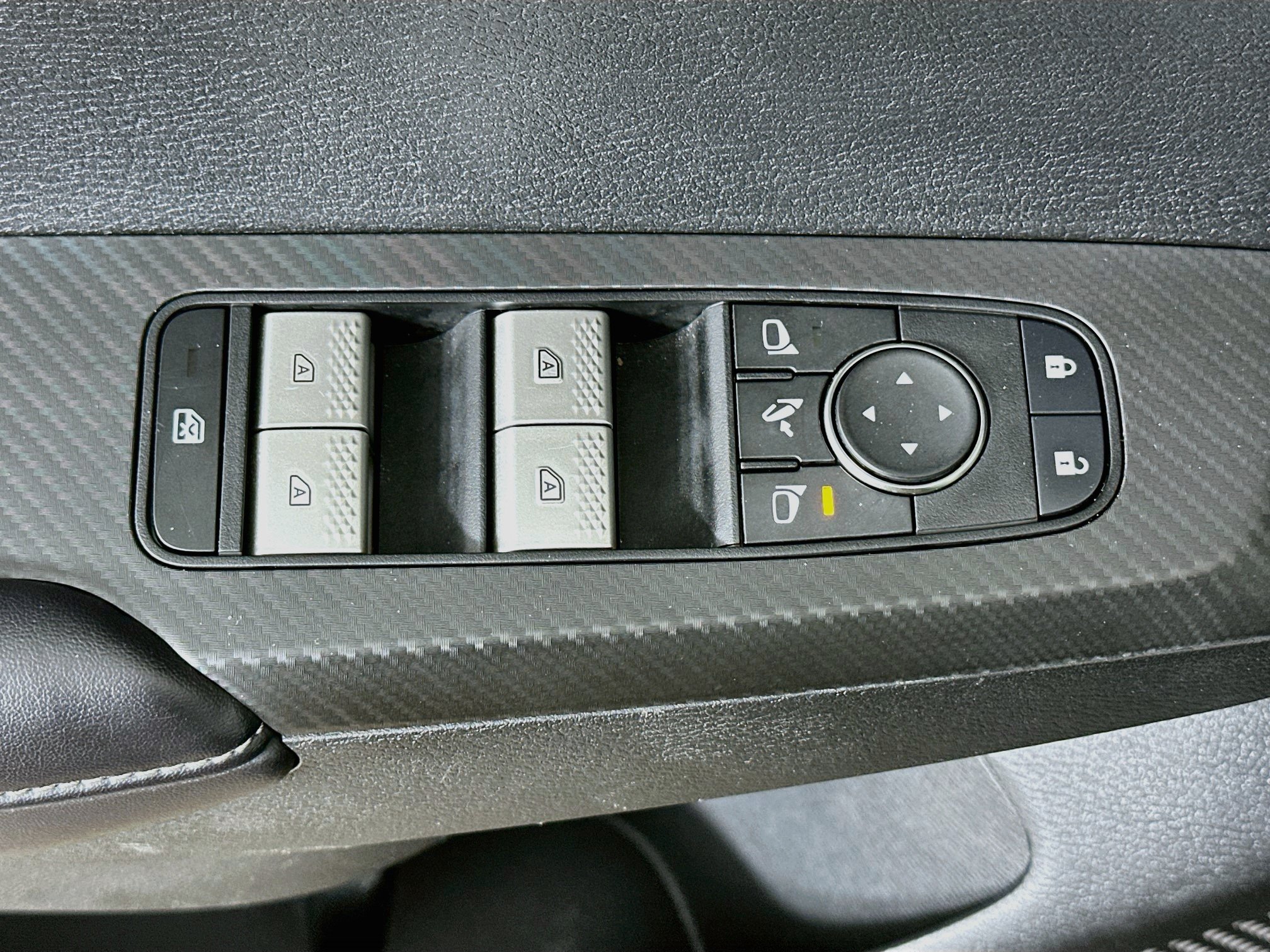 Used 2024 Mitsubishi Outlander SE FWD image 15