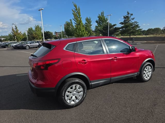 Used 2018 Nissan Rogue Sport S FWD image 3