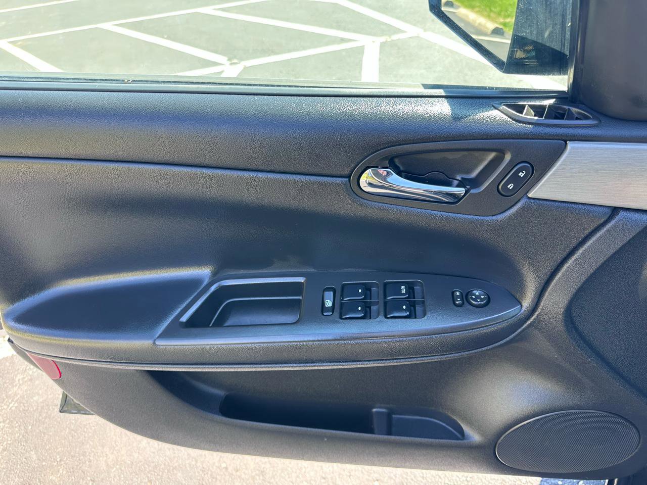 Used 2008 Chevrolet Impala LT FWD image 39