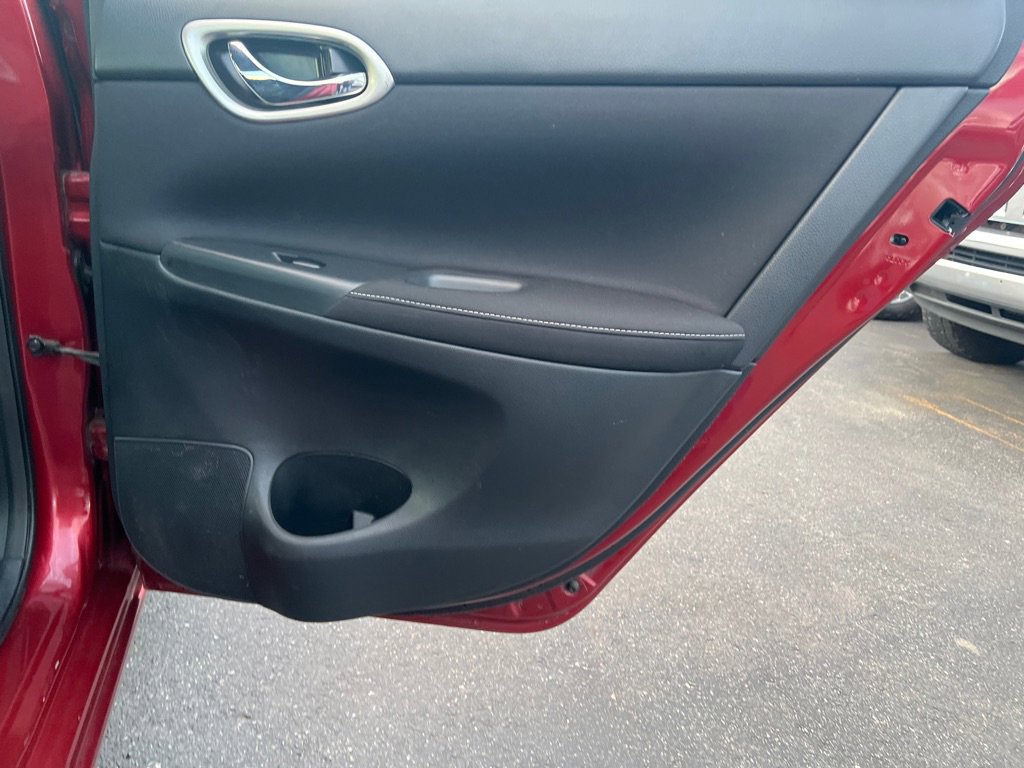 Used 2015 Nissan Sentra SV w/ Style Package FWD image 12