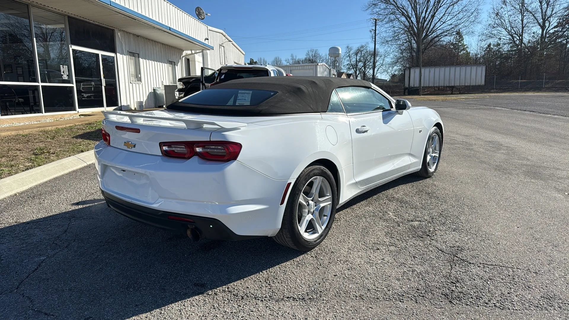 Used 2023 Chevrolet Camaro LT image 5