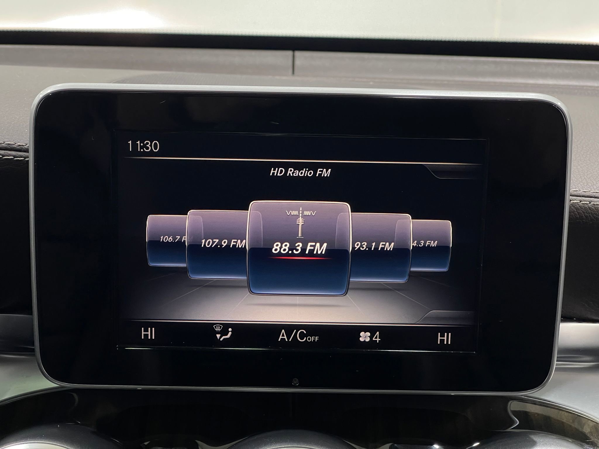 Used 2017 Mercedes-Benz GLC 300 GLC 300 image 25