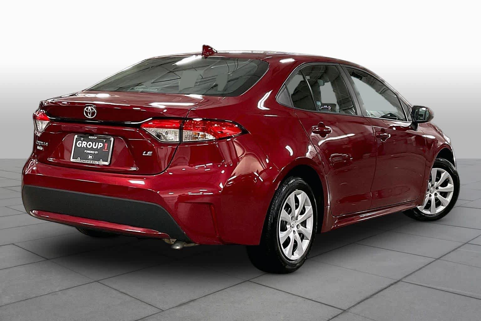 Used 2022 Toyota Corolla LE FWD image 13