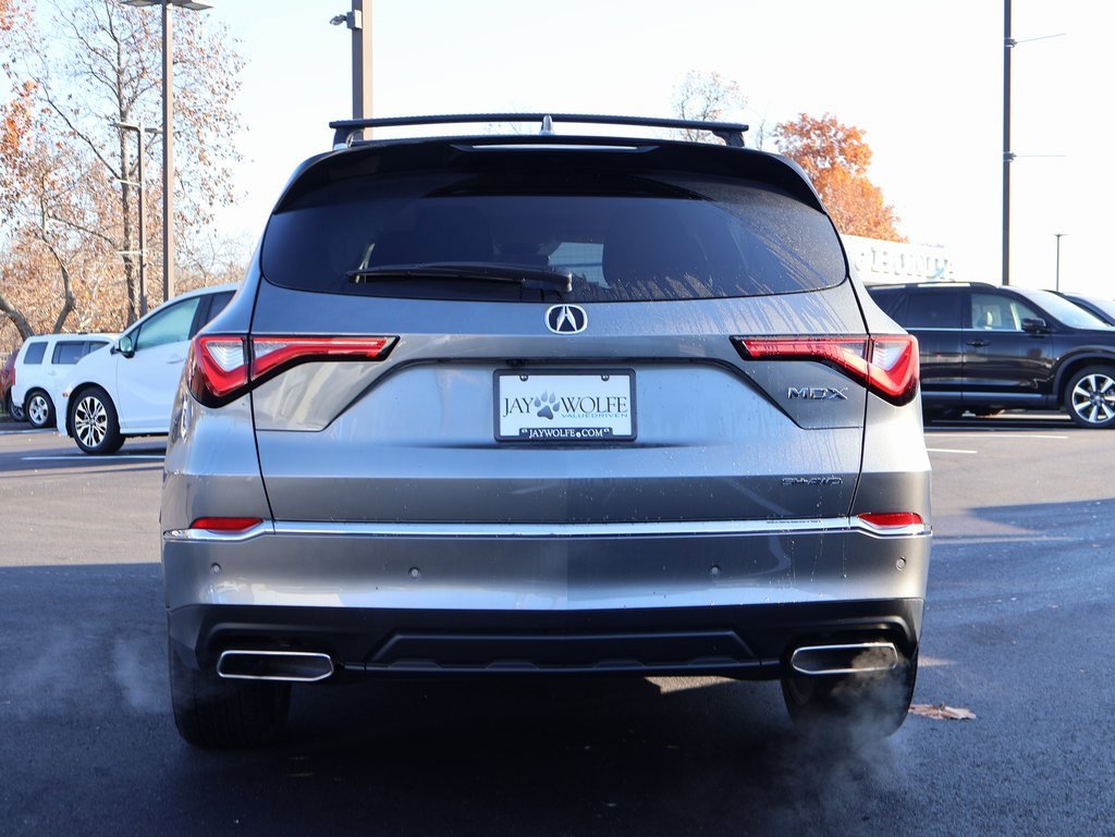 Used 2024 Acura MDX SH-AWD w/ Technology Package image 6