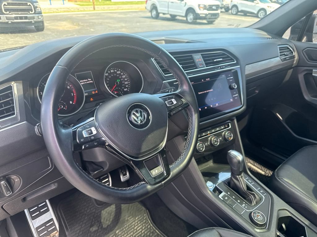 Used 2021 Volkswagen Tiguan SE R-Line AWD/4WD image 11
