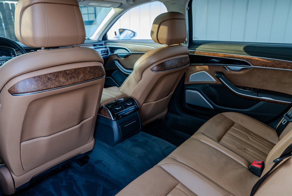 Used 2020 Audi A8 L 4.0T w/ Executive Package image 31