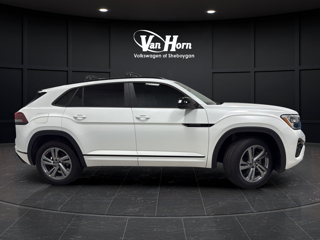 Used 2025 Volkswagen Atlas Cross Sport SEL R-Line AWD/4WD image 8