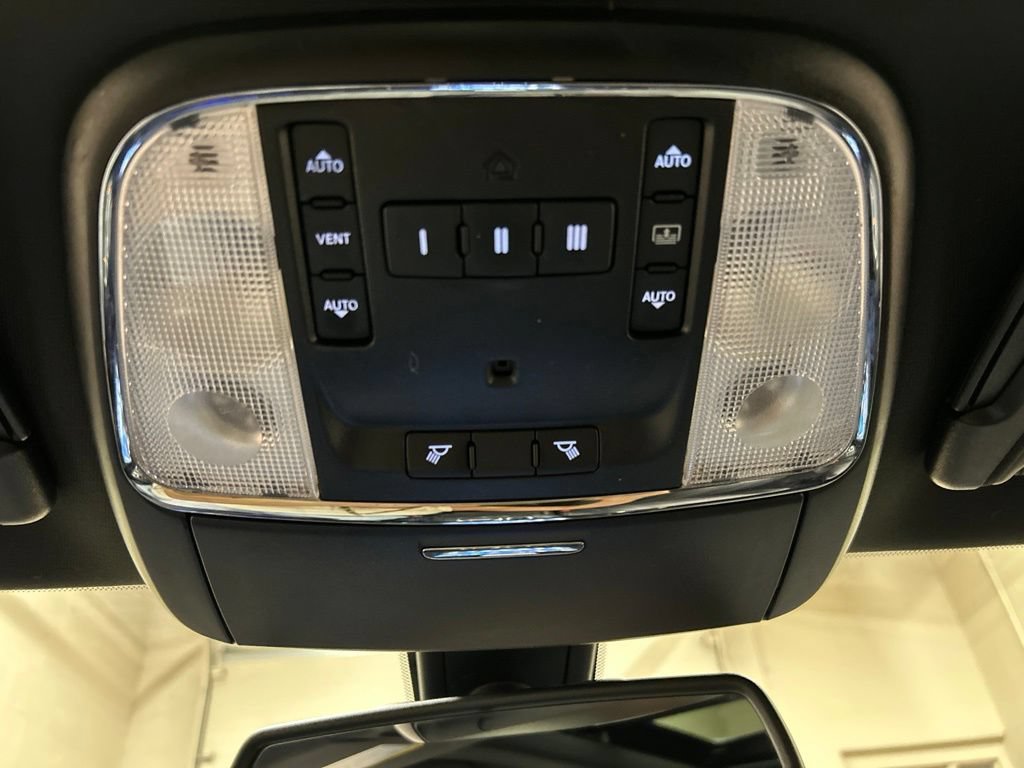 Used 2015 Chrysler 300 S AWD/4WD image 24