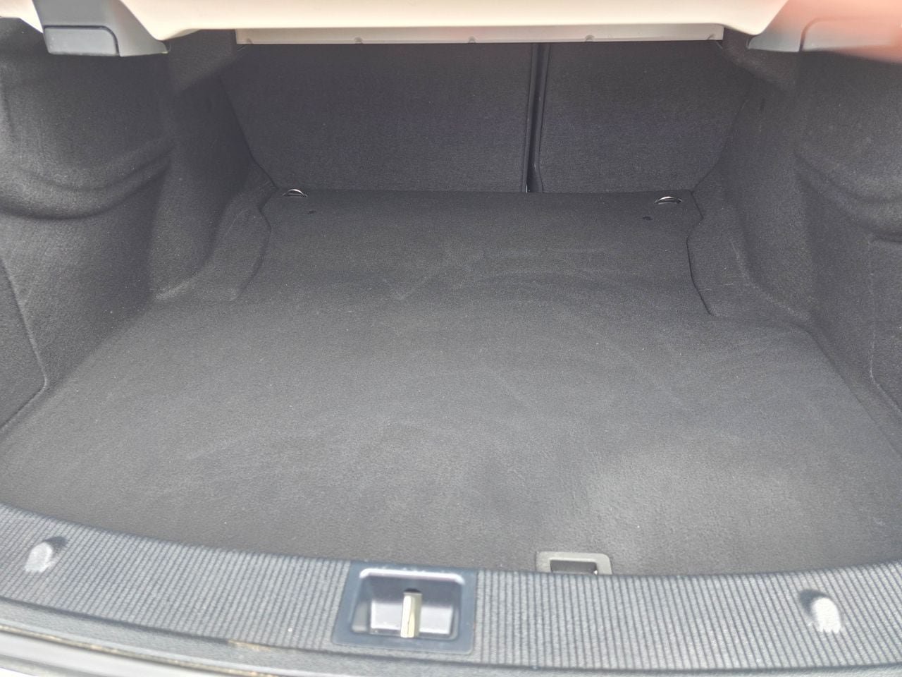 Used 2015 Mercedes-Benz C 250 Coupe image 32