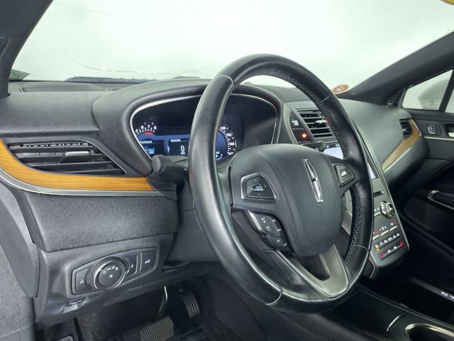 Used 2017 Lincoln MKC Select w/ Select Plus Package image 28