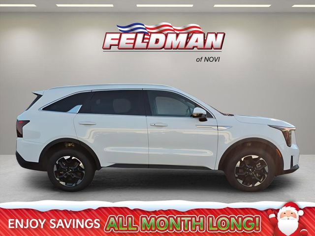 Used 2025 Kia Sorento S image 7