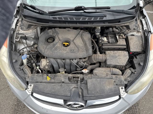 Used 2013 Hyundai Elantra GLS image 28
