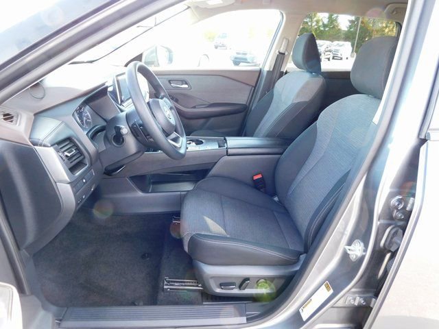 Used 2023 Nissan Rogue SV image 12