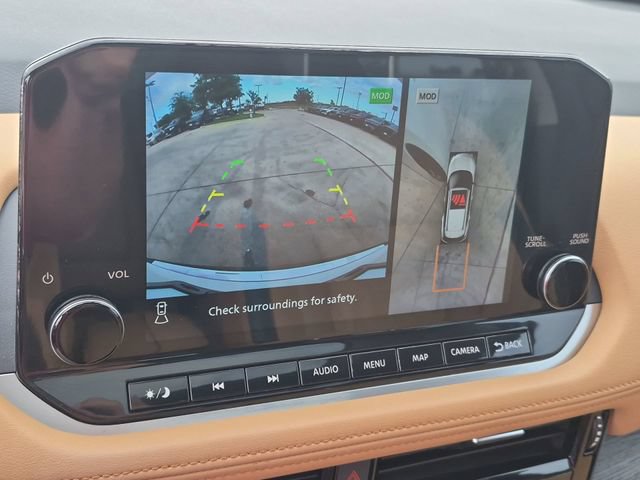 Used 2023 Nissan Rogue Platinum w/ Platinum Premium Package AWD/4WD image 17