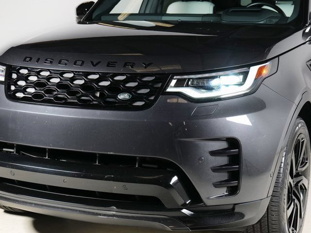 Used 2024 Land Rover Discovery Dynamic SE AWD/4WD image 26